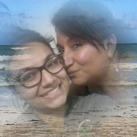 Meet your Posher, Alba - Picture 1 of 1